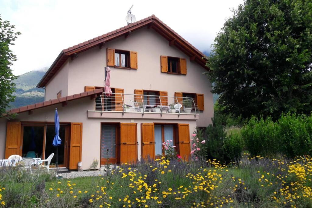 Gite "Entre Champsaur Et Valgodemard" Saint-Jacques-en-Valgodemard Exterior foto